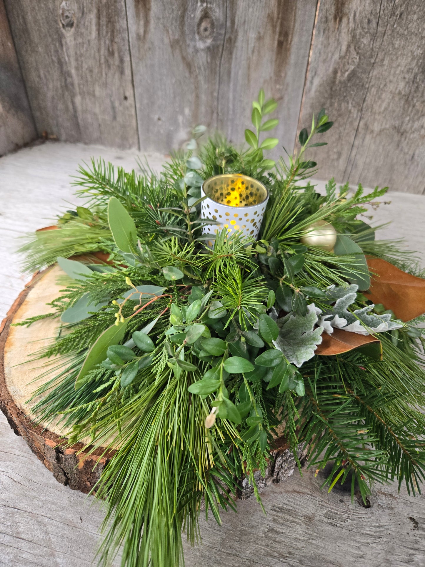 Christmas Centerpiece Workshop - Sunday December 14th, 2-4pm
