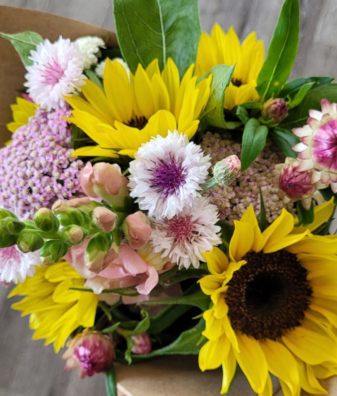 A summer of flowers DELIVERY (July-Oct)